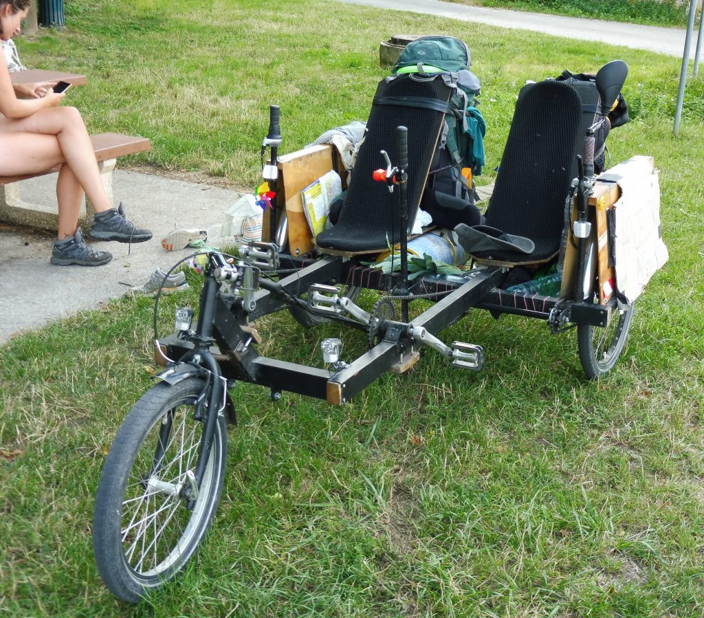 trike biplace